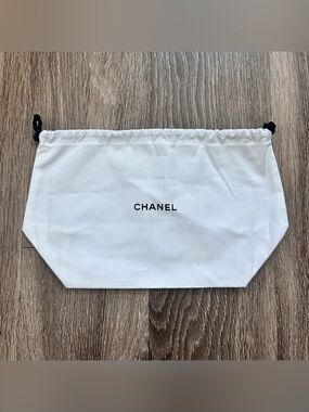 Chanel Beauty White Drawstring Dust Bag Cotton Pouch